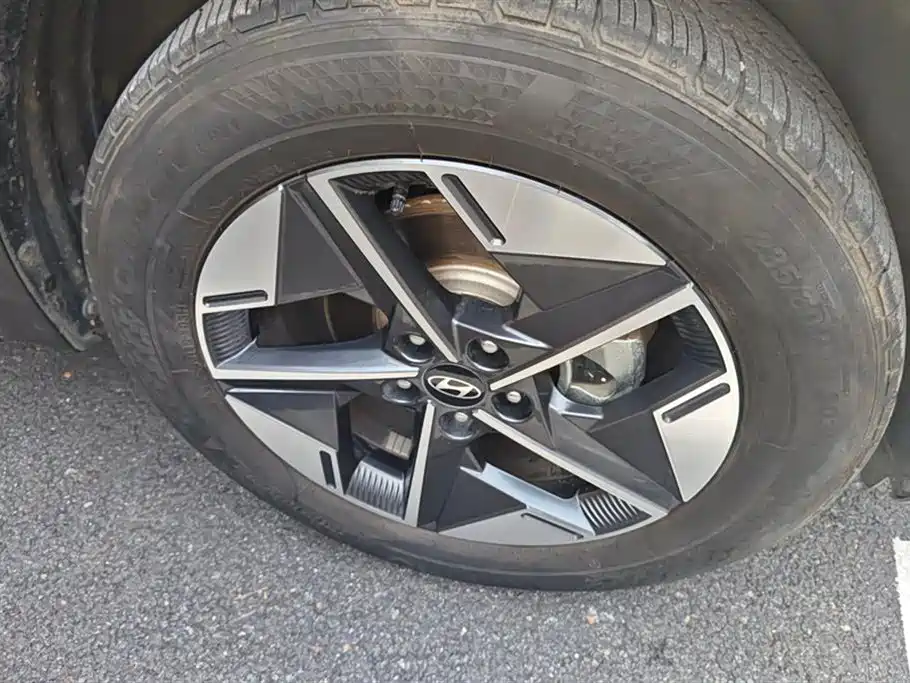 Hyundai Tucson 2025 Tucson L 1.5T Premium фото 6