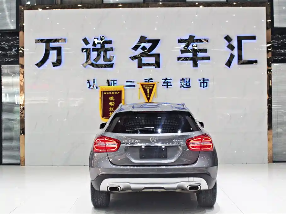 Mercedes-Benz GLA 2016 GLA 220 4MATIC Fashion фото 14