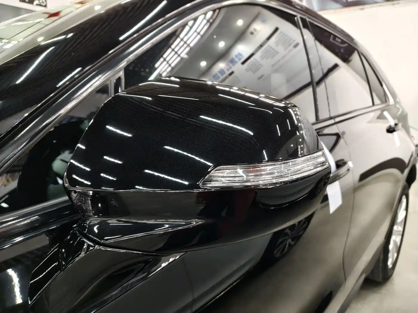 Cadillac XT4 2020 28T 2WD Technology фото 7