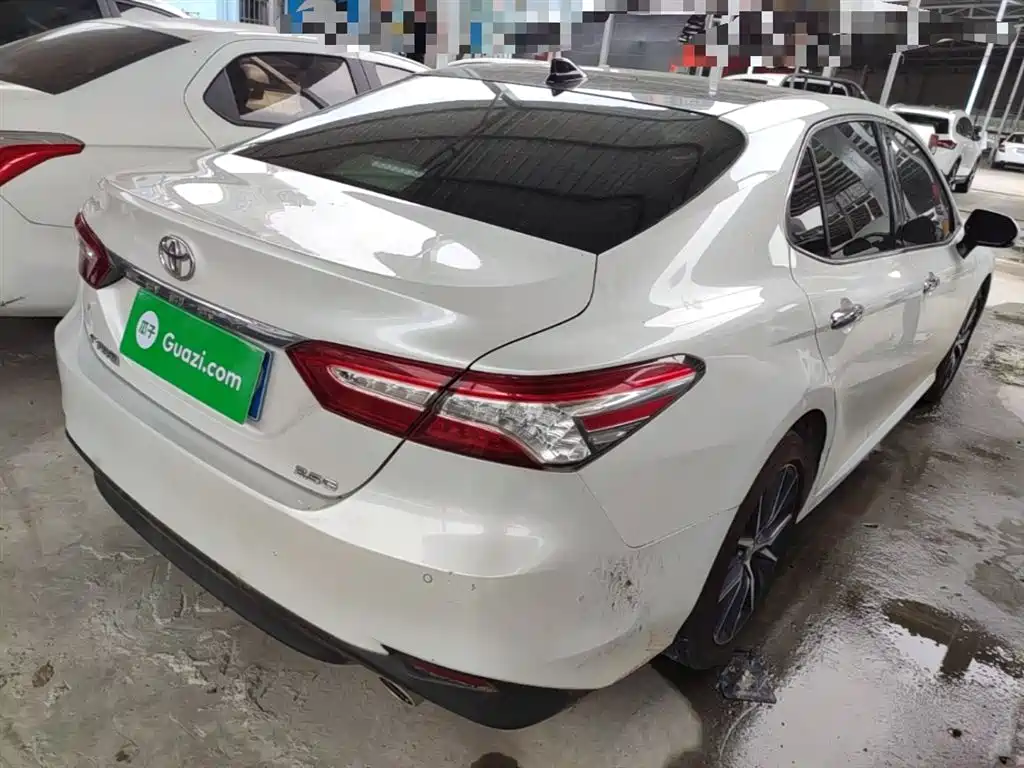 Toyota Camry 2021 2.5G Luxury Edition фото 7