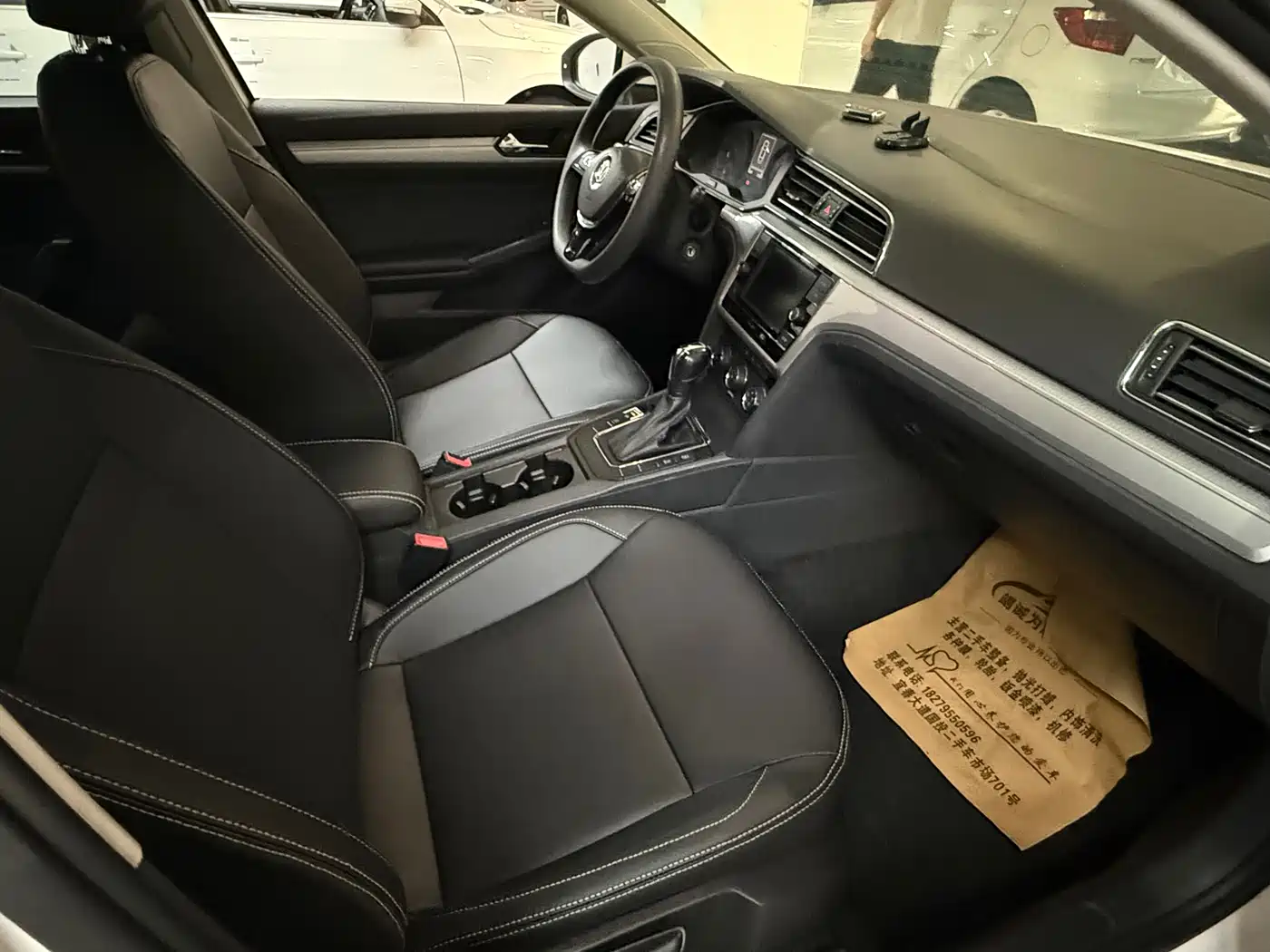  Volkswagen Lamando 2019 230TSI DSG Fashion Edition China VI 8