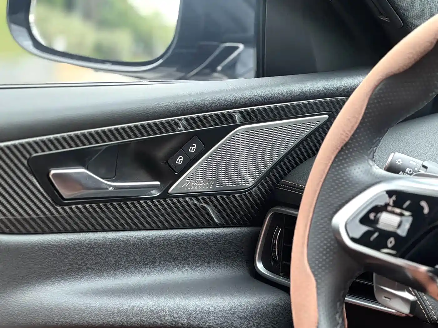Jaguar XEL 2024 Model 2.0T 250PS R-DYNAMIC S Gloss Black Sport Edition фото 7