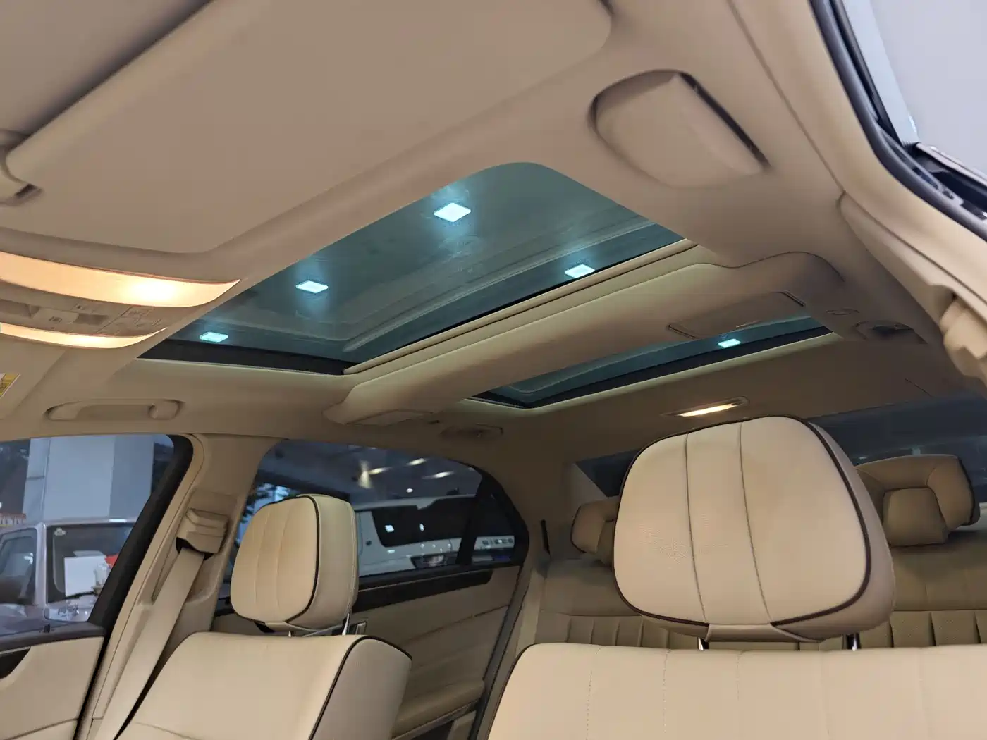 Mercedes-Benz E-Class 2015 E 260 L фото 13