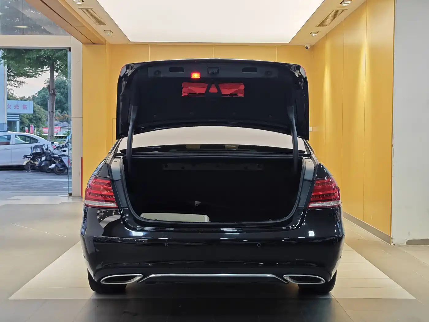 Mercedes-Benz E-Class 2015 E 260 L фото 29