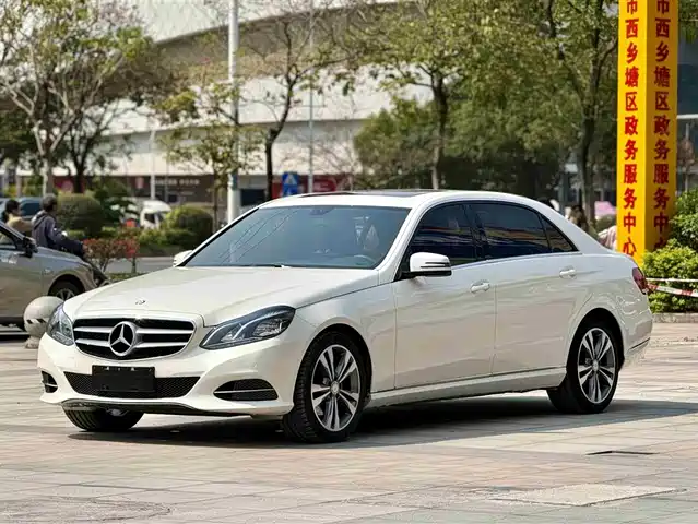 MERCEDES-BENZ E CLASS