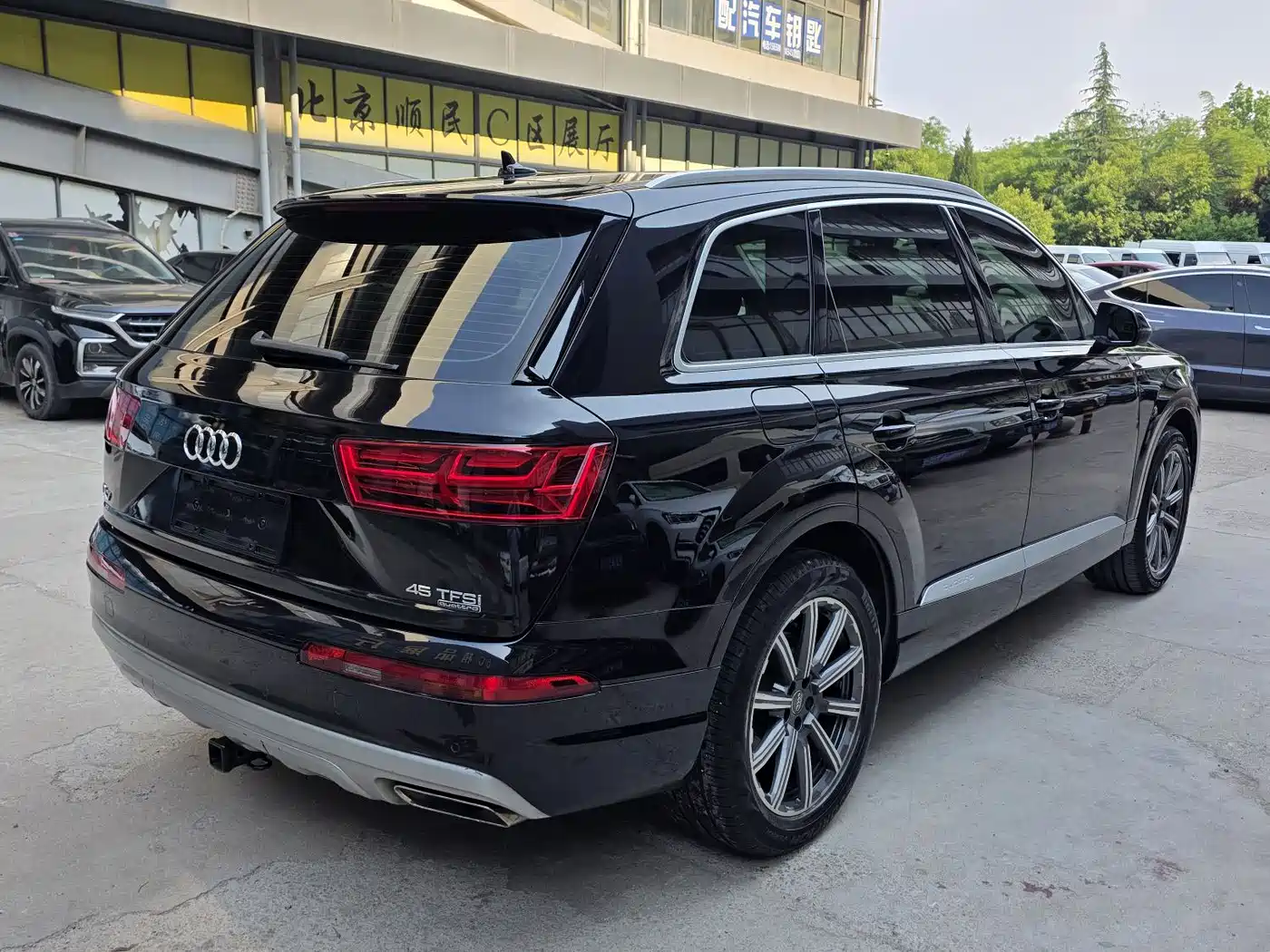 AUDI Q7