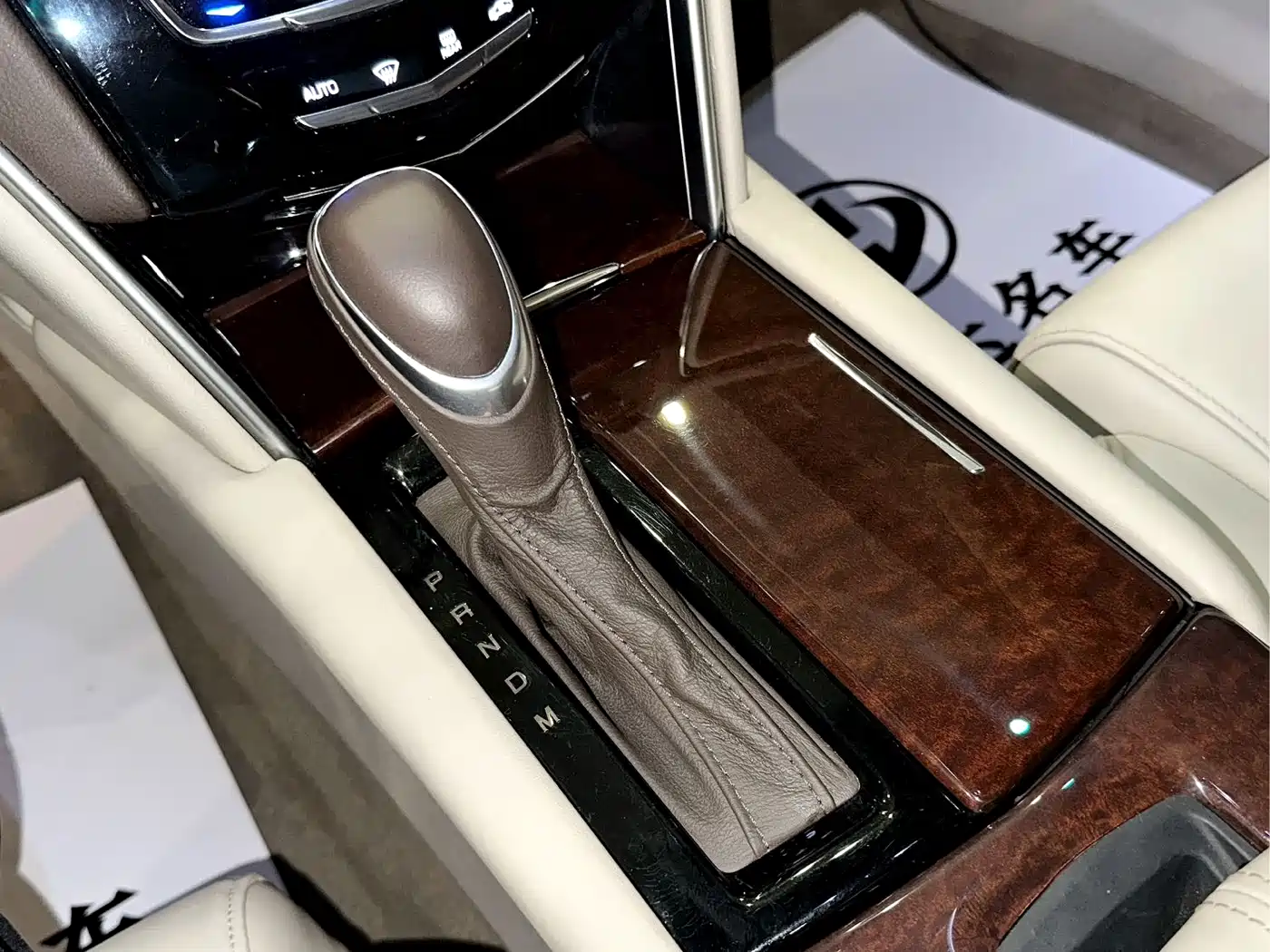 Cadillac XTS 2016 28T Technology фото 14