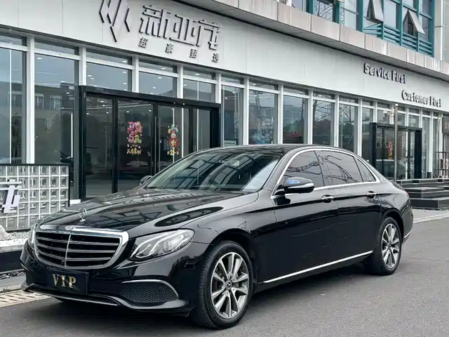 MERCEDES-BENZ E CLASS