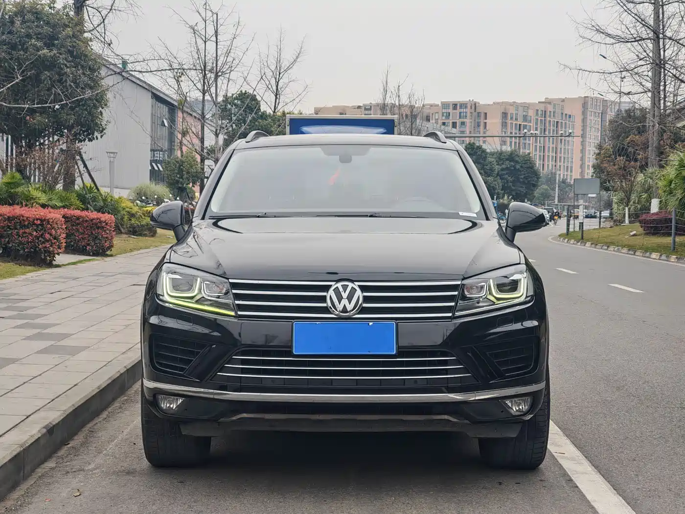 Volkswagen Touareg 2017 3.0TSI Explorer Edition фото 2