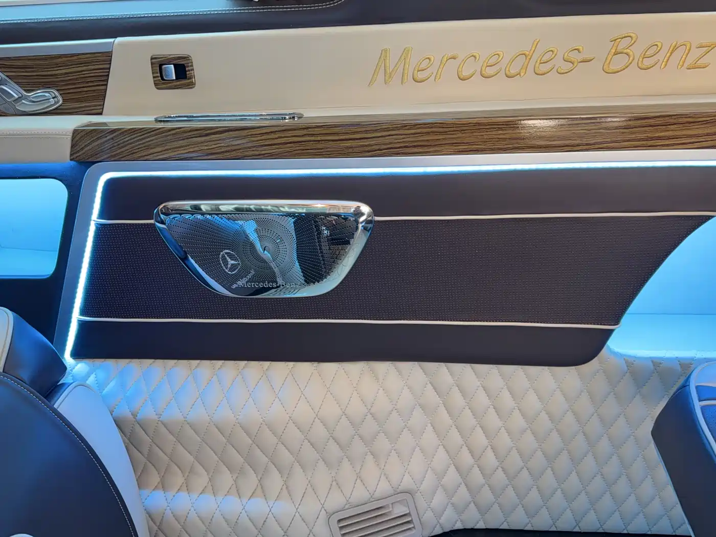 Mercedes-Benz Vito 2018 2.0T Elite Edition 7-Seater China V фото 11