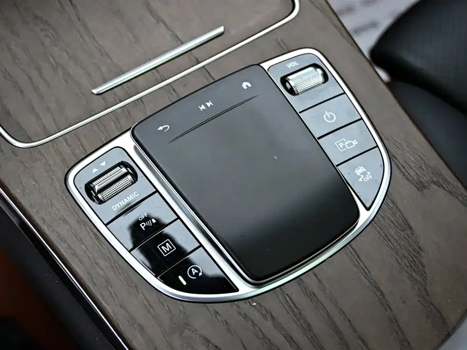 Mercedes-Benz GLC 2022 Facelift GLC 300 L 4MATIC Dynamic Collector's Edition фото 20