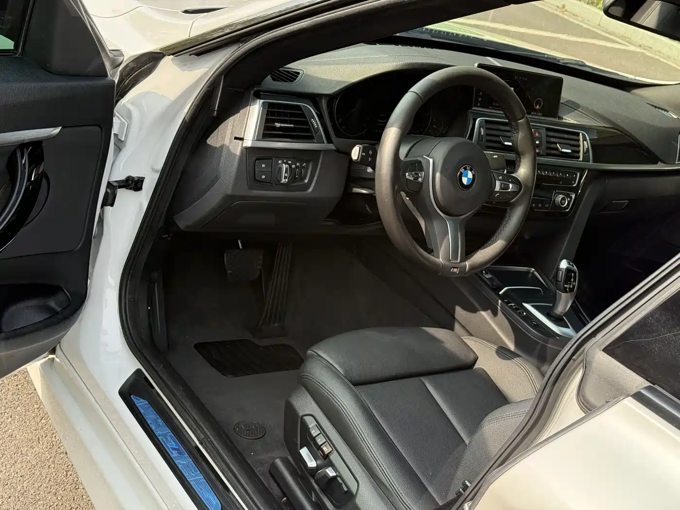 BMW 3 Series GT 2019 320i M Sport Model фото 7