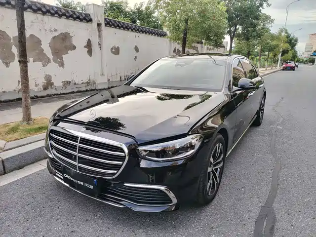 Mercedes-Benz S-Class 2024