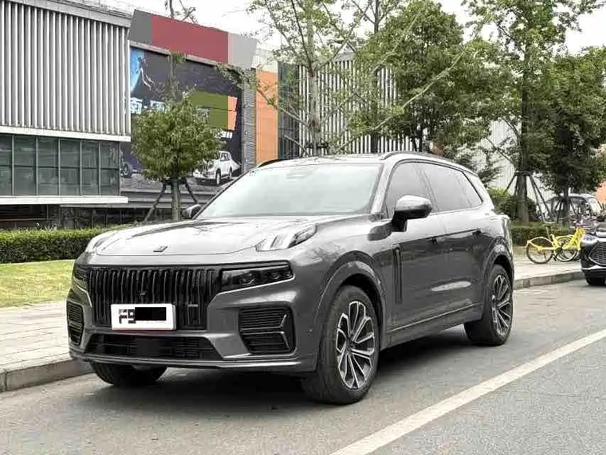 Lynk & Co 09 EM-P 2024