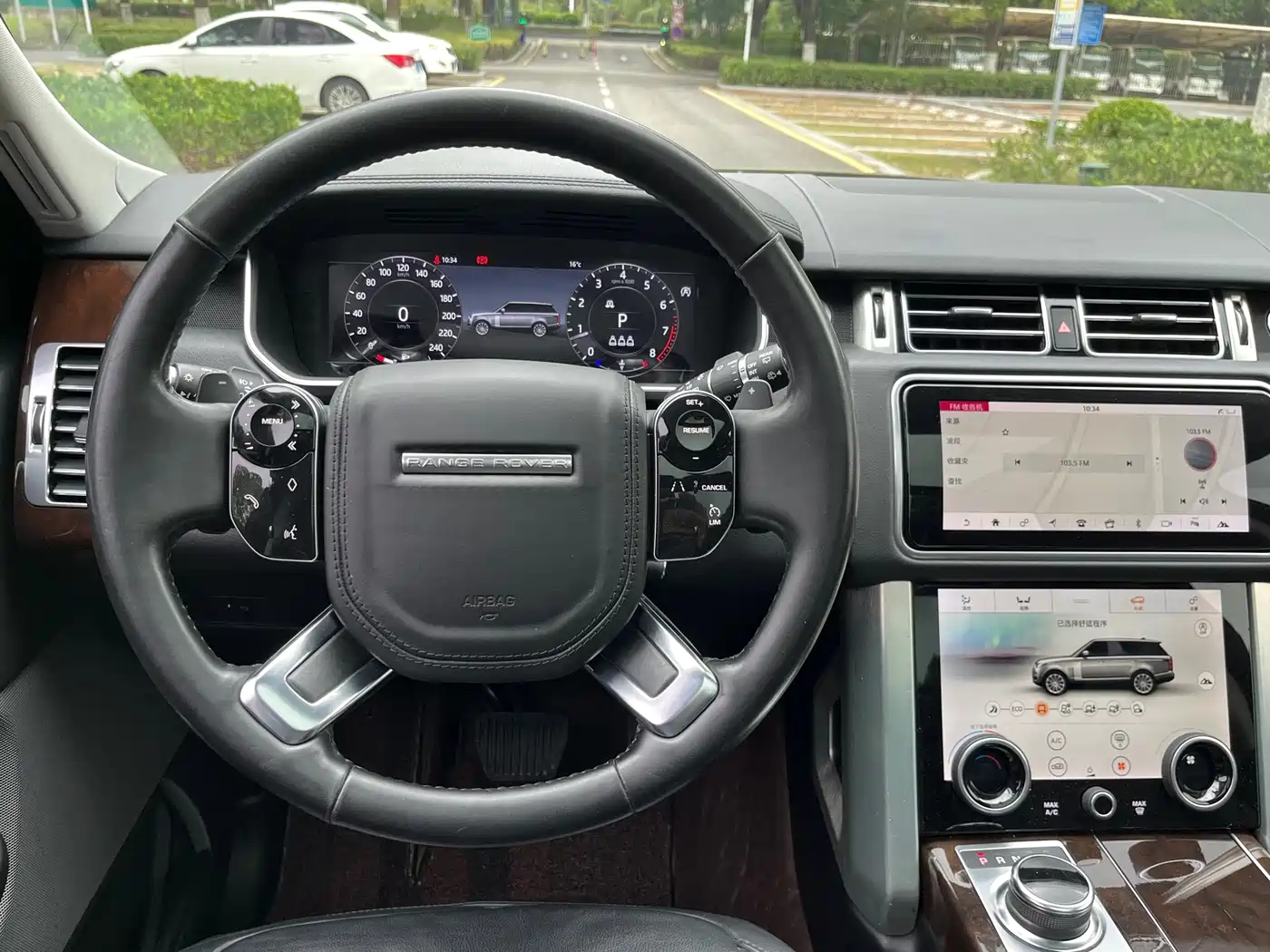 Land Rover Range Rover 2020 3.0 L6 Shengshi Edition фото 8
