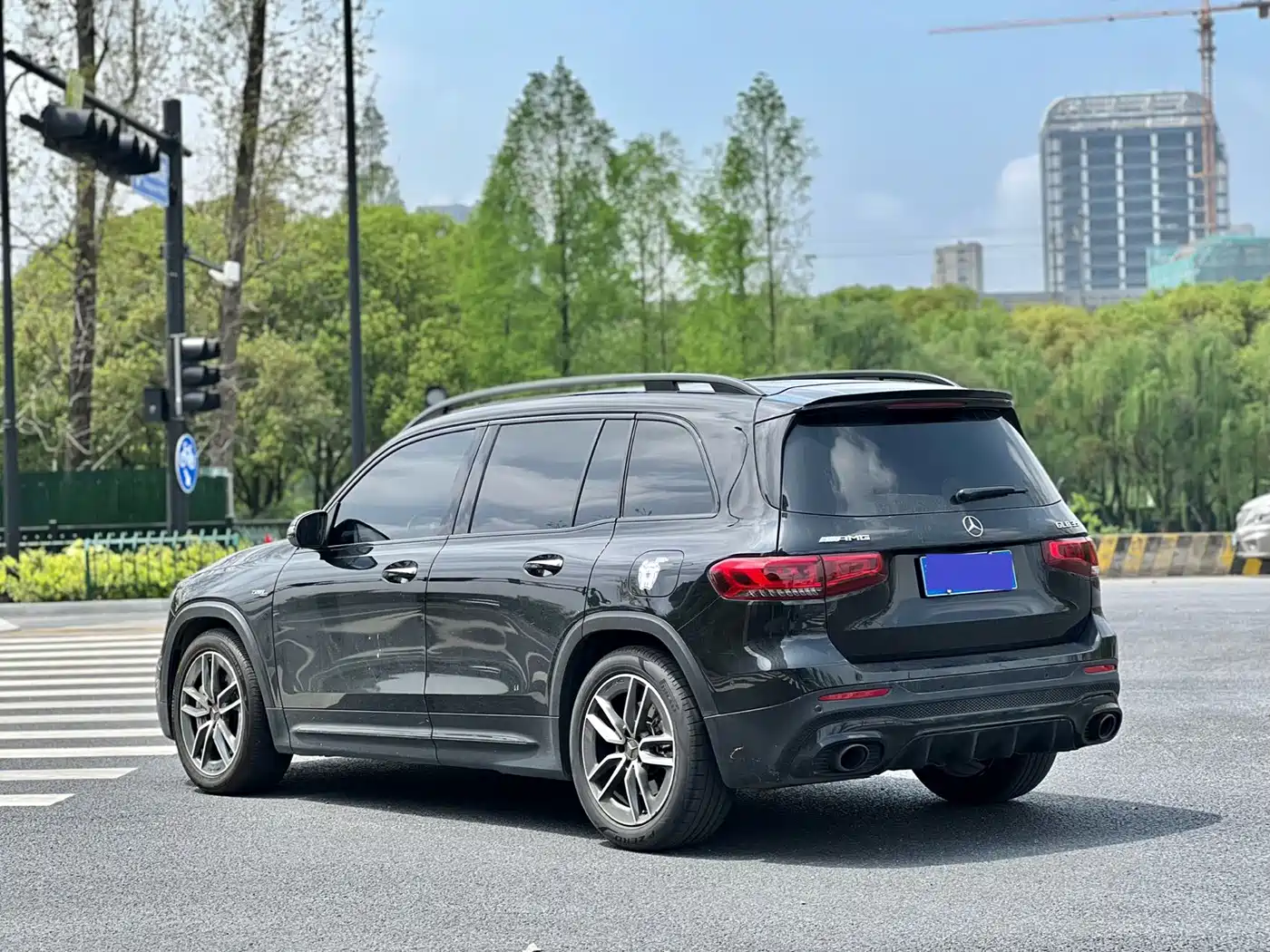 MERCEDES-BENZ GLB AMG