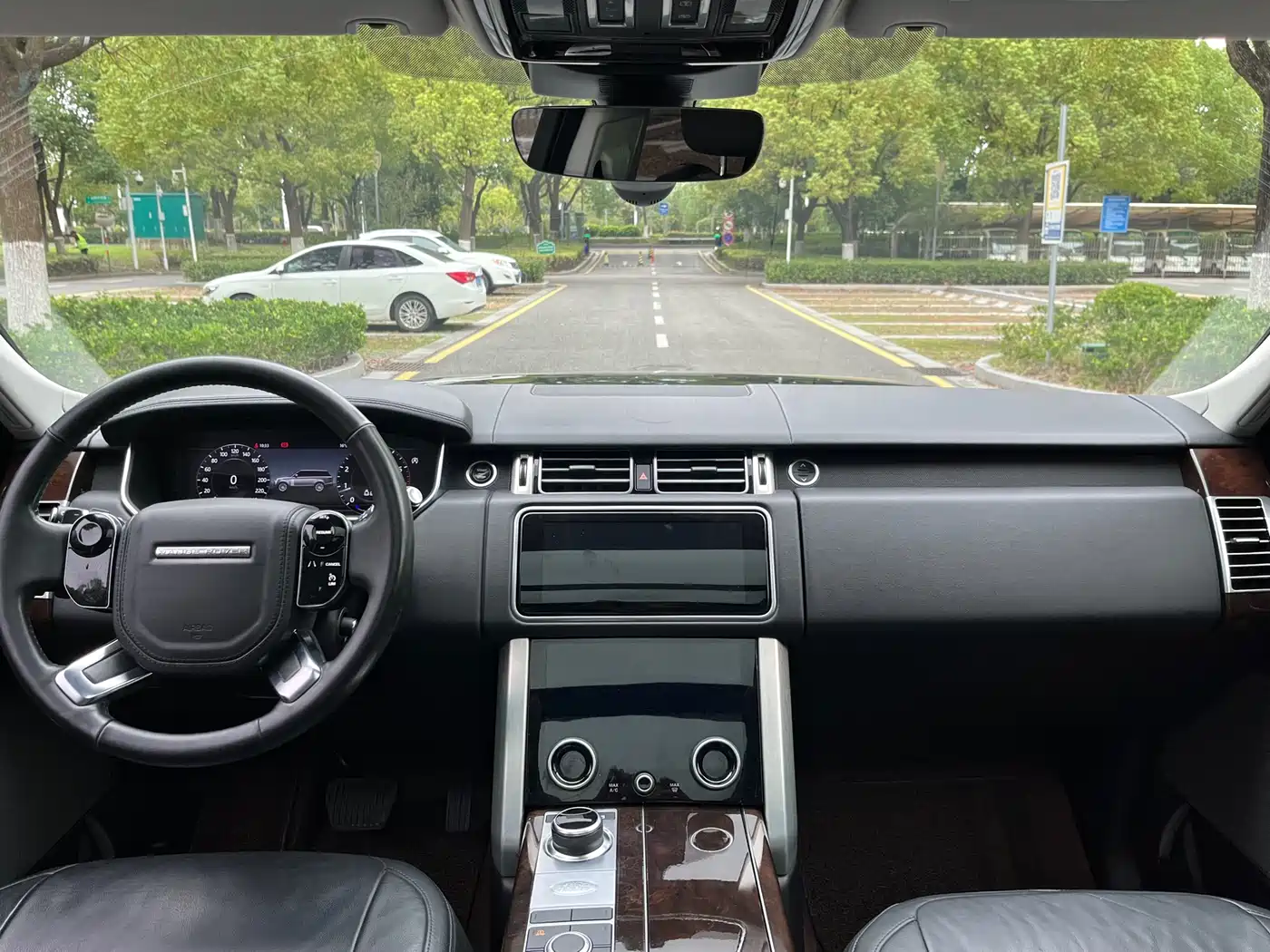 Land Rover Range Rover 2020 3.0 L6 Shengshi Edition фото 7