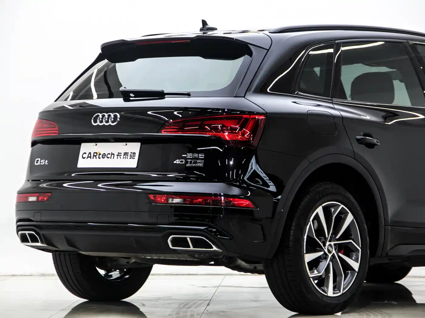 Audi Q5L 2024 Model 40 TFSI Luxury Dynamic фото 31