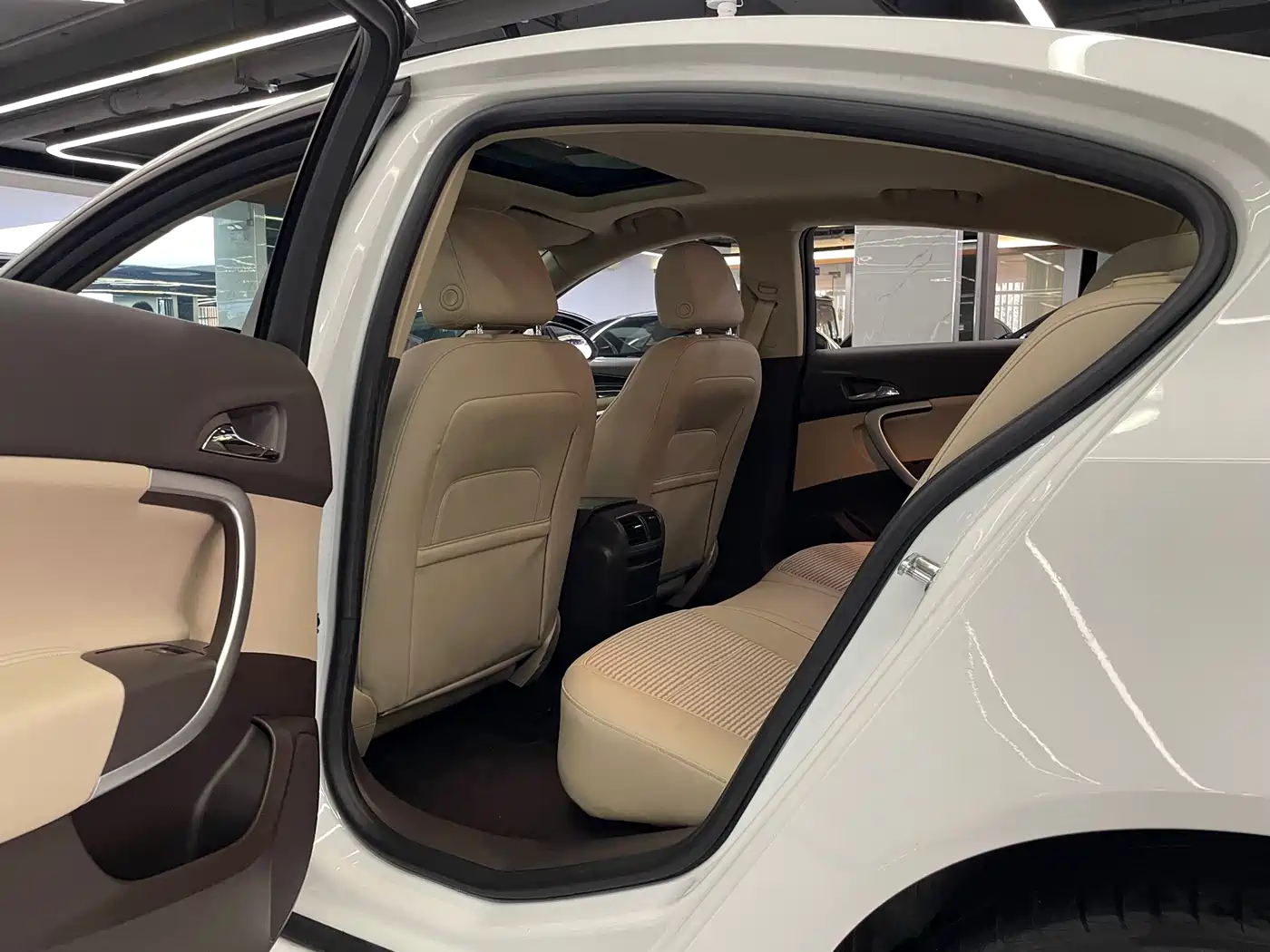 Buick Regal 2014 2.0L Leading Fashion Type фото 7