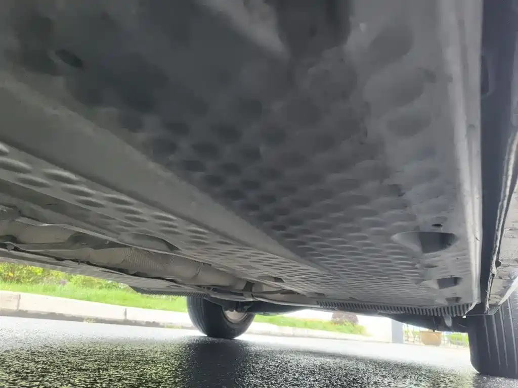 Škoda Yeti 2017 TSI280 DSG Brothers Edition фото 19