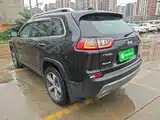 Фото 5 - Jeep Cherokee