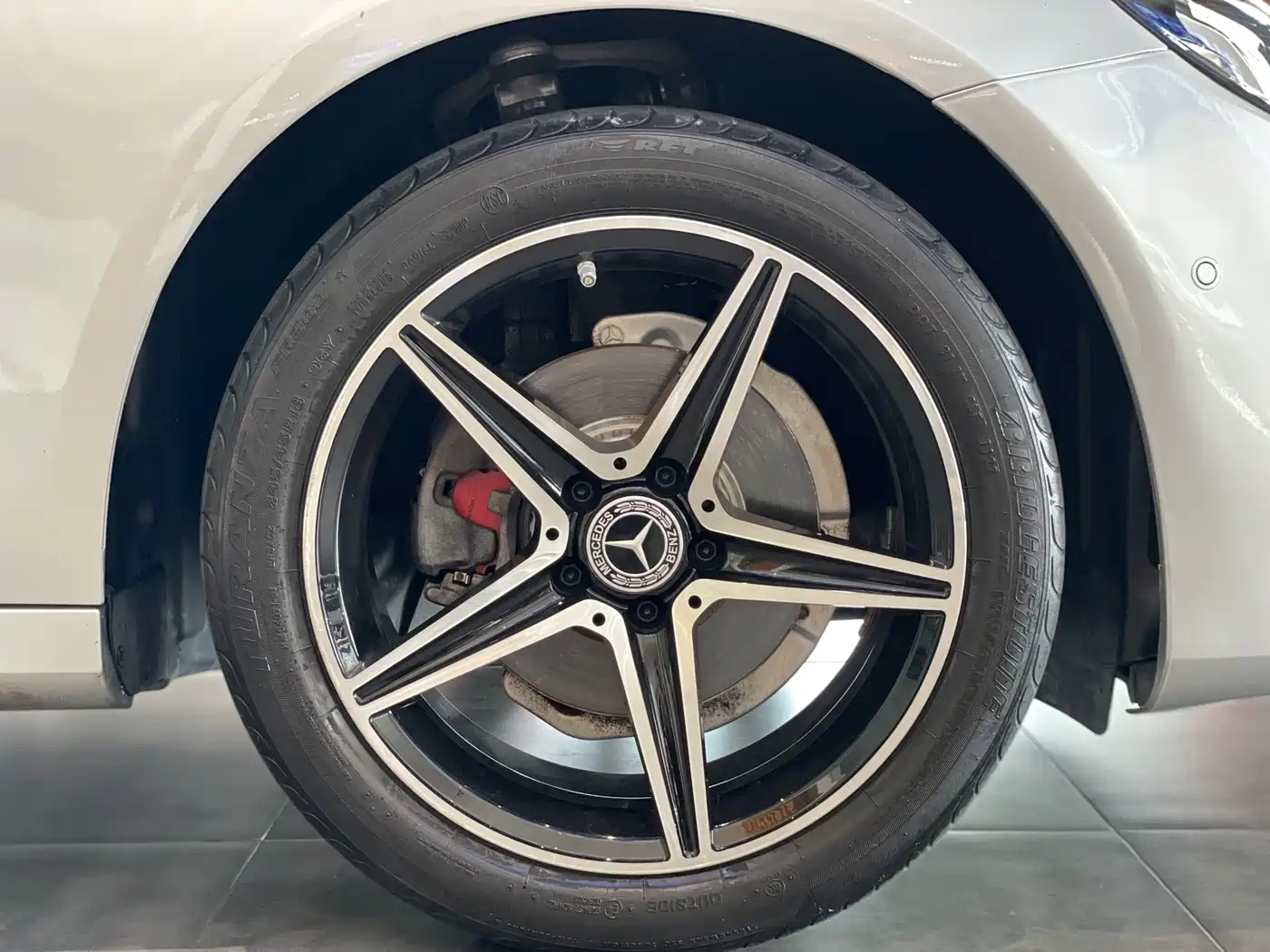 Mercedes-Benz E-Class 2016 E 200 L Sport Type фото 11