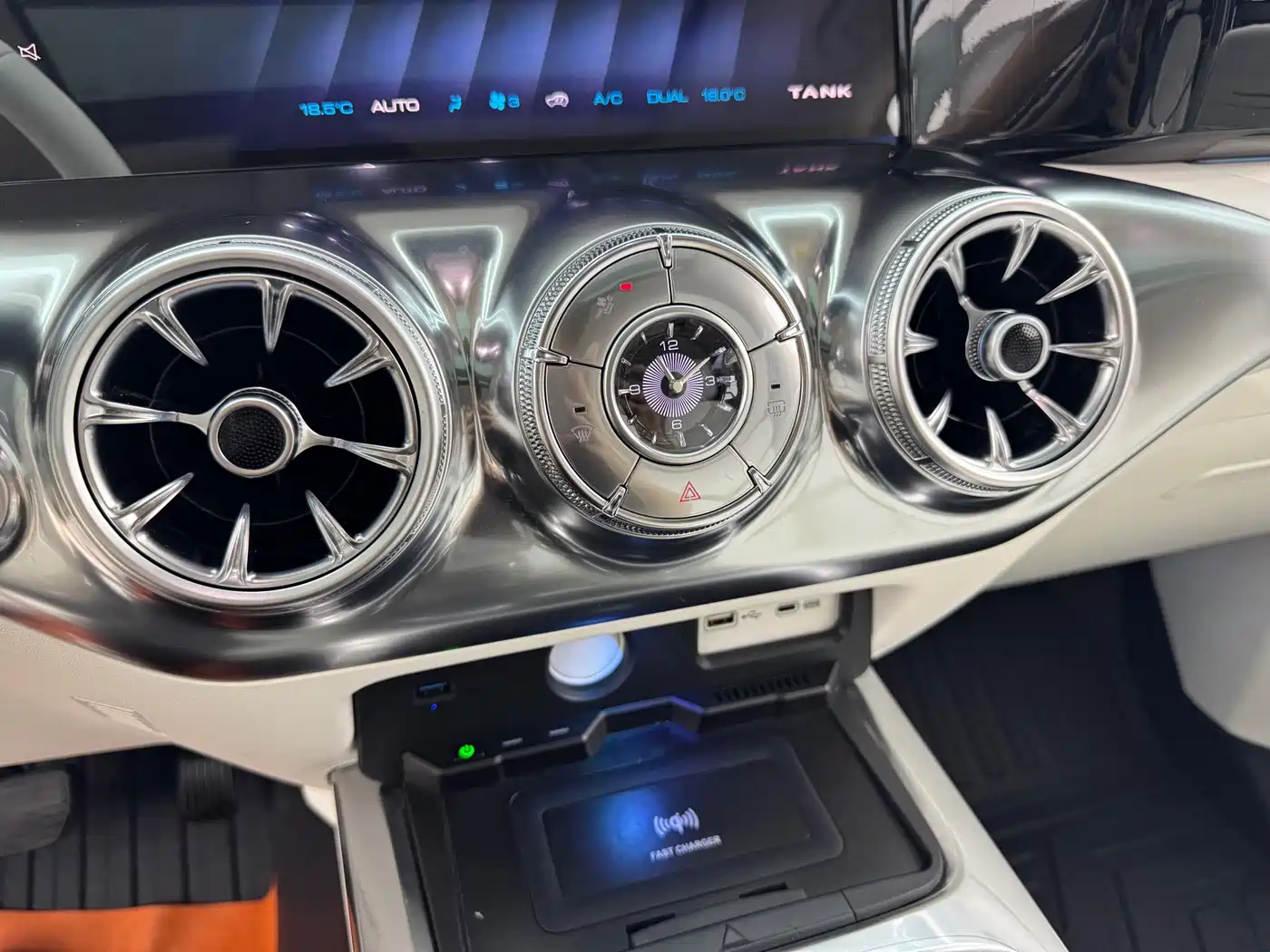 TANK CO CREATION TANK 300