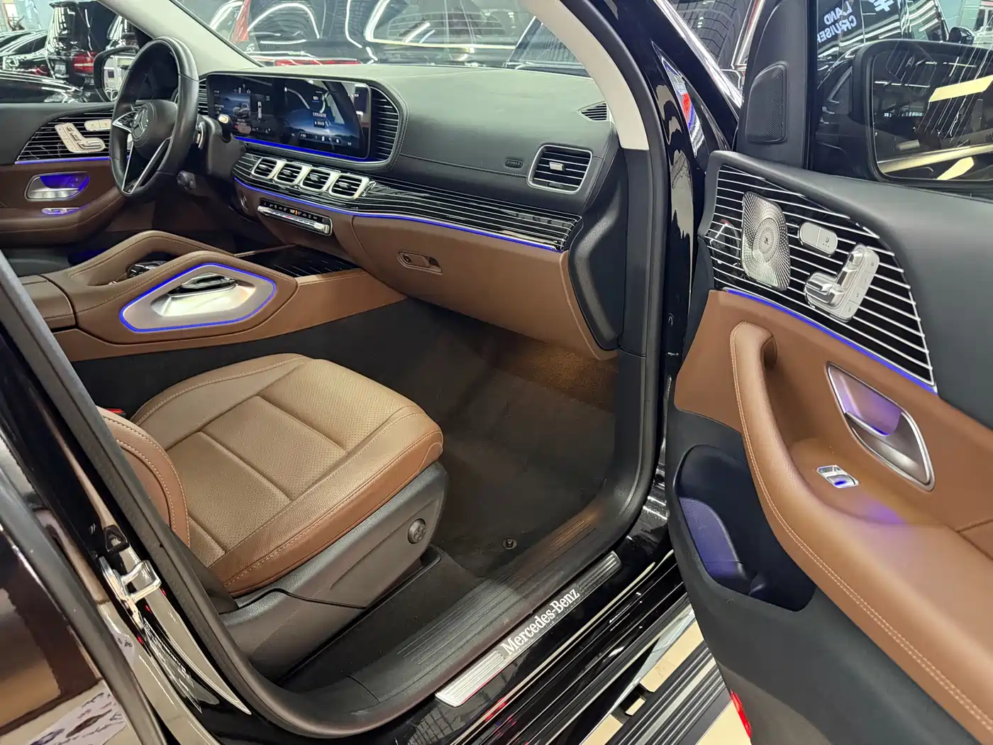 Mercedes-Benz GLS 2024 GLS 400 4MATIC фото 12