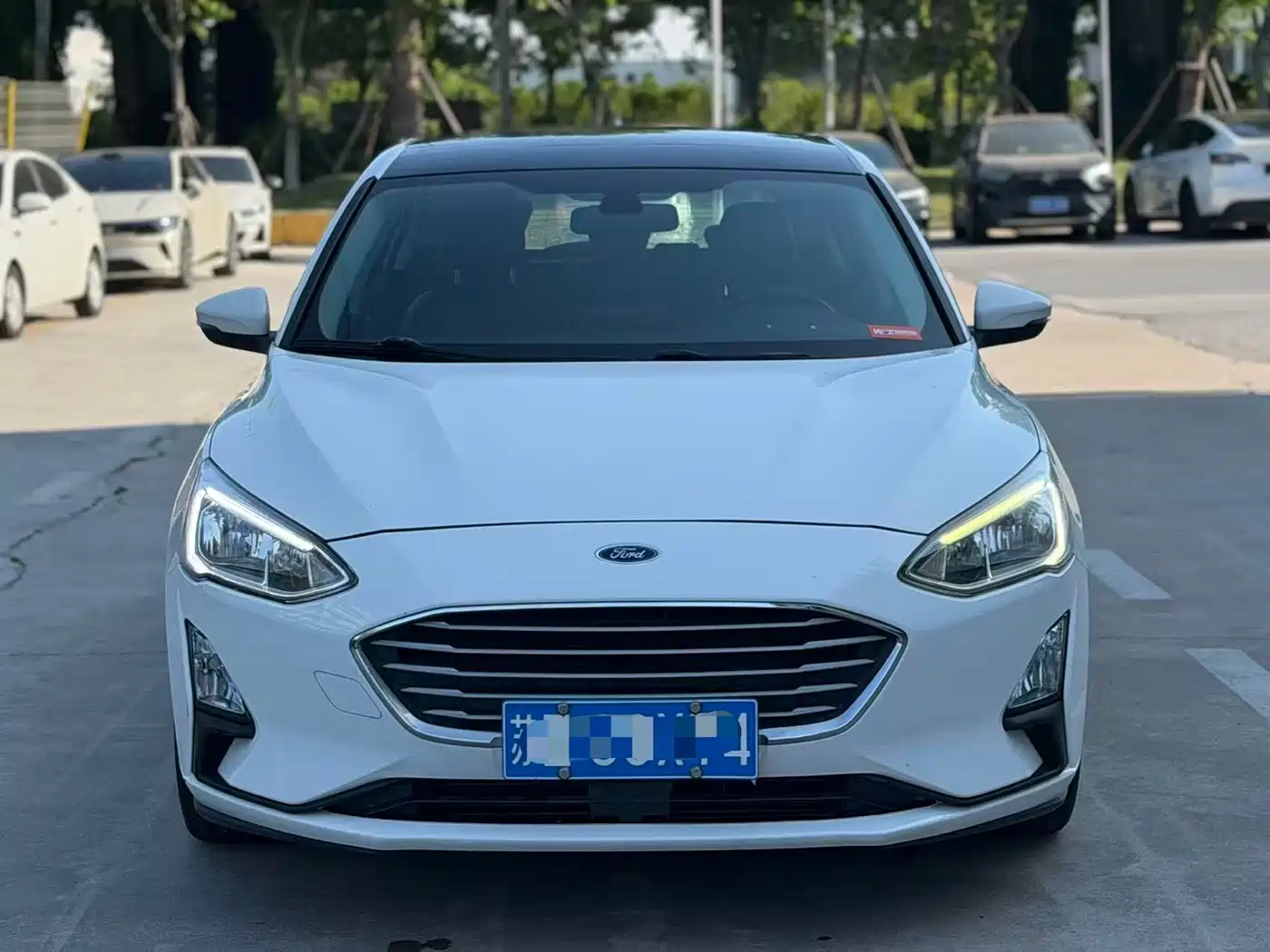 Фото 2 - Ford Focus