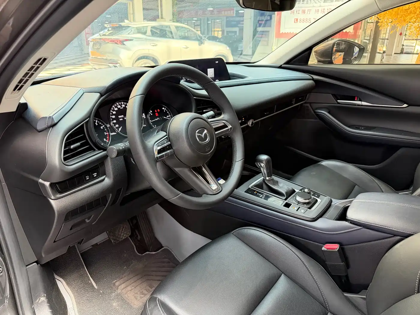 Photo 11 - Mazda CX-30