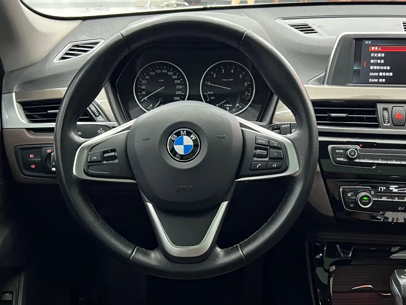 BMW X1 2018 sDrive18Li Premium Model фото 16