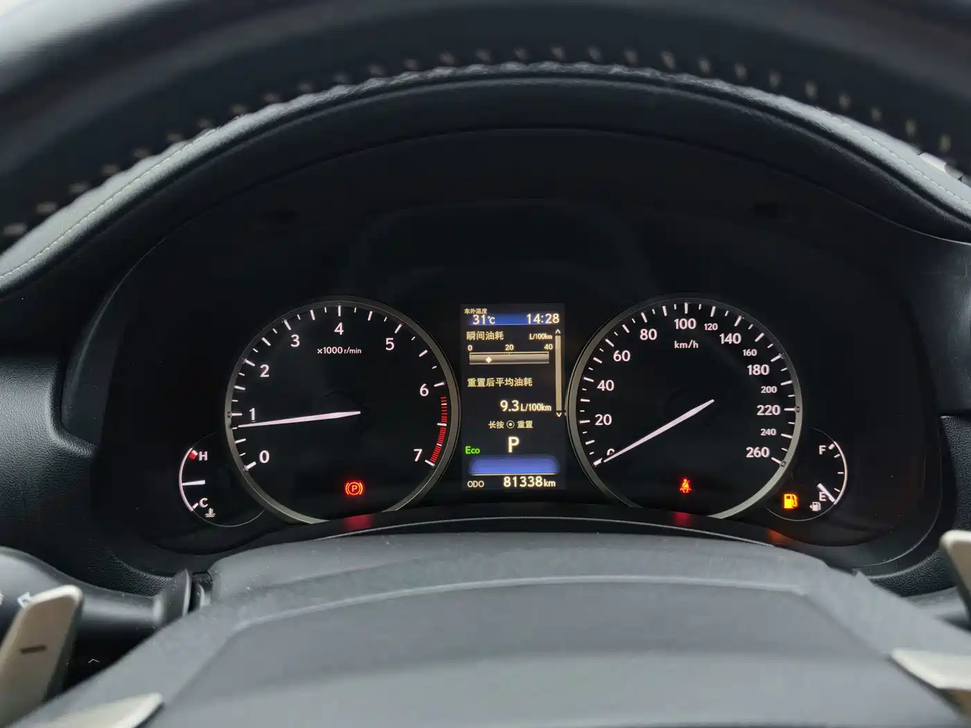 Фото 28 - Lexus NX