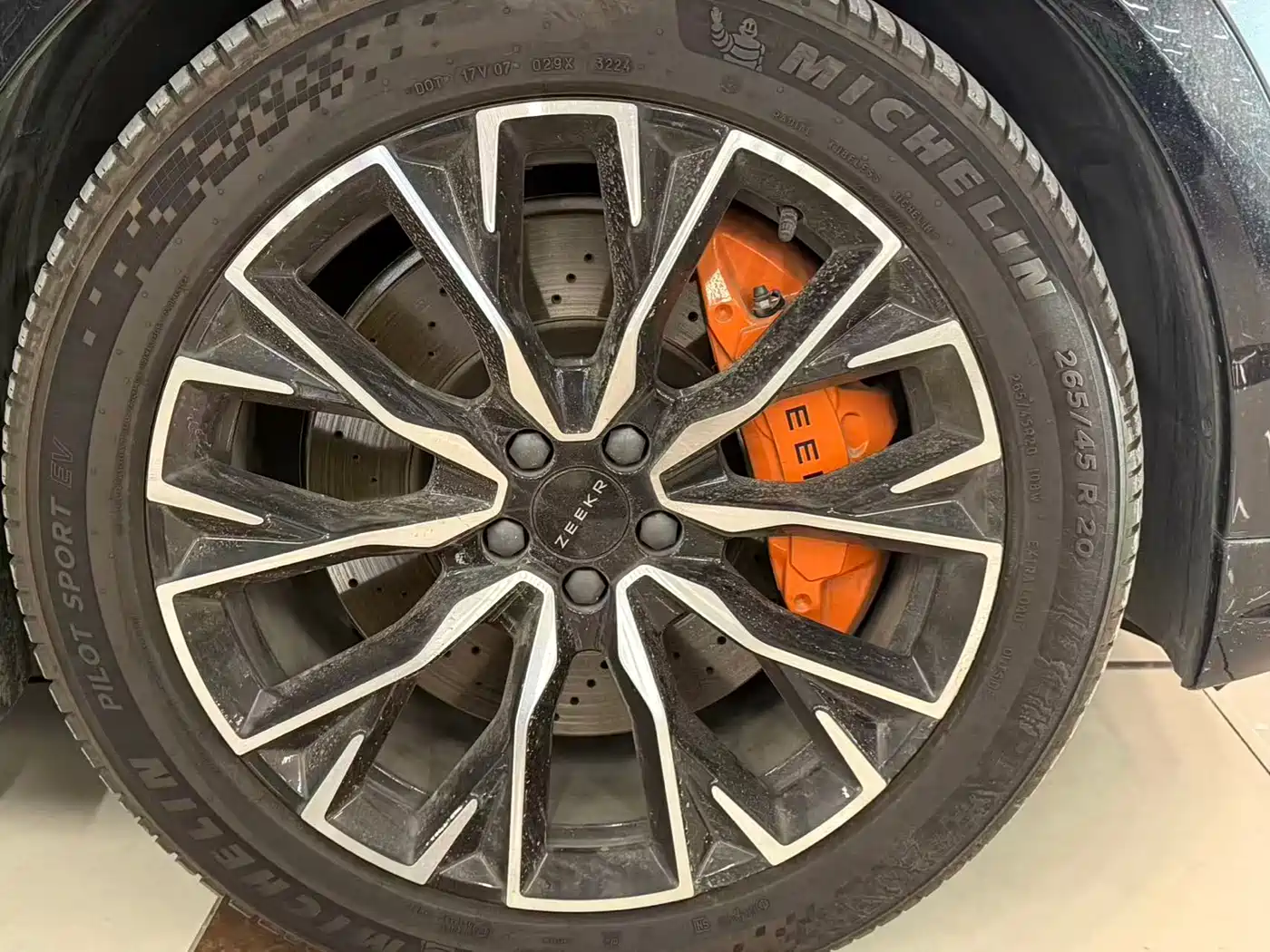 ZEEKR EXTREME KRYPTON 7X