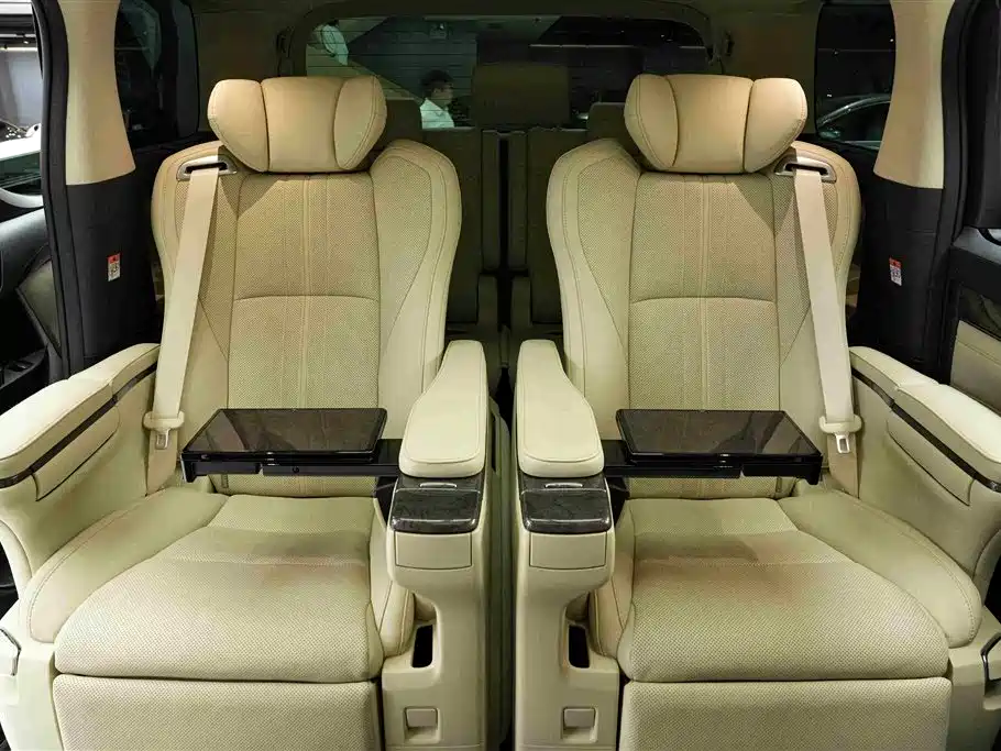 Toyota Alphard 2021 Hybrid 2.5L Premium фото 14