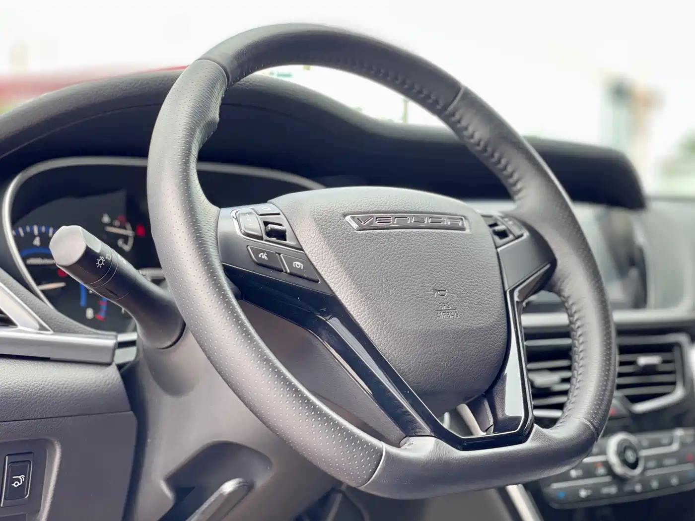Venucia T90 2019 2018 2.0L CVT Smart Connection Intelligent Edition China V