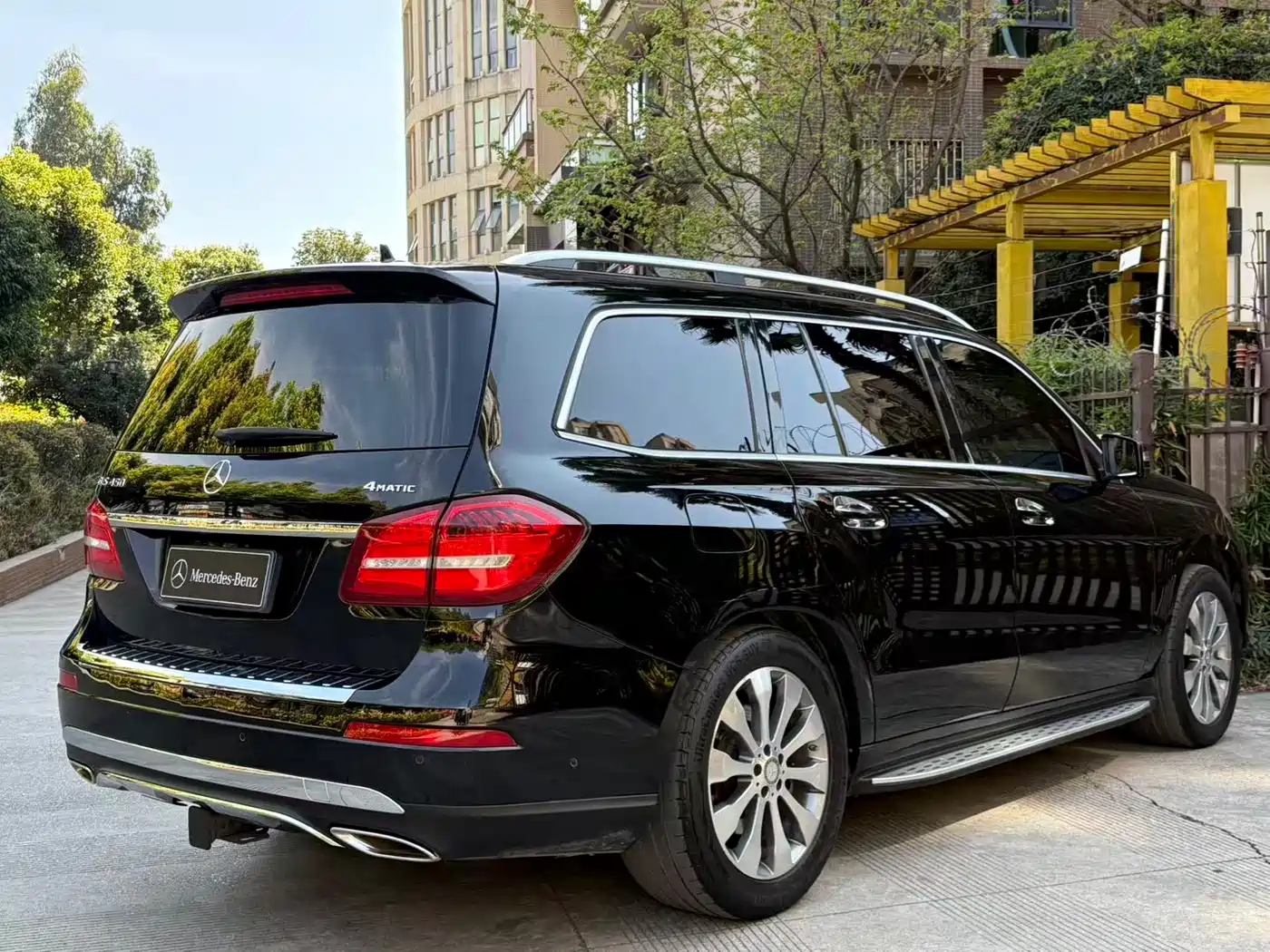 Mercedes-Benz GLS 2017 GLS 400 4MATIC Luxury фото 4
