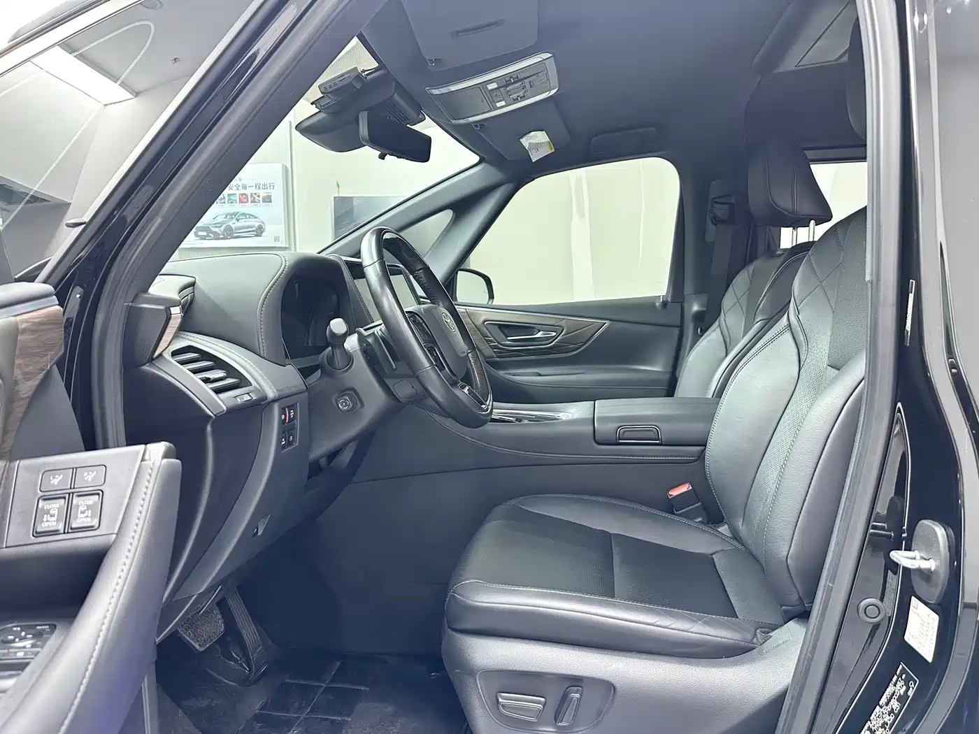 Toyota Alphard 2024 Hybrid 2.5L Prestige Edition фото 10
