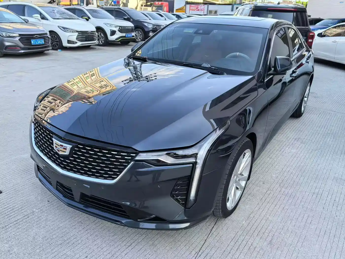 CADILLAC CT4