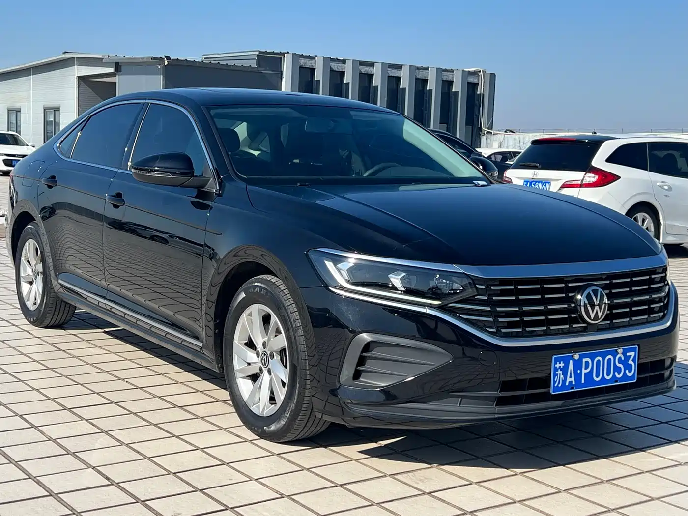 Volkswagen Passat 2024 280TSI Business Edition фото 3