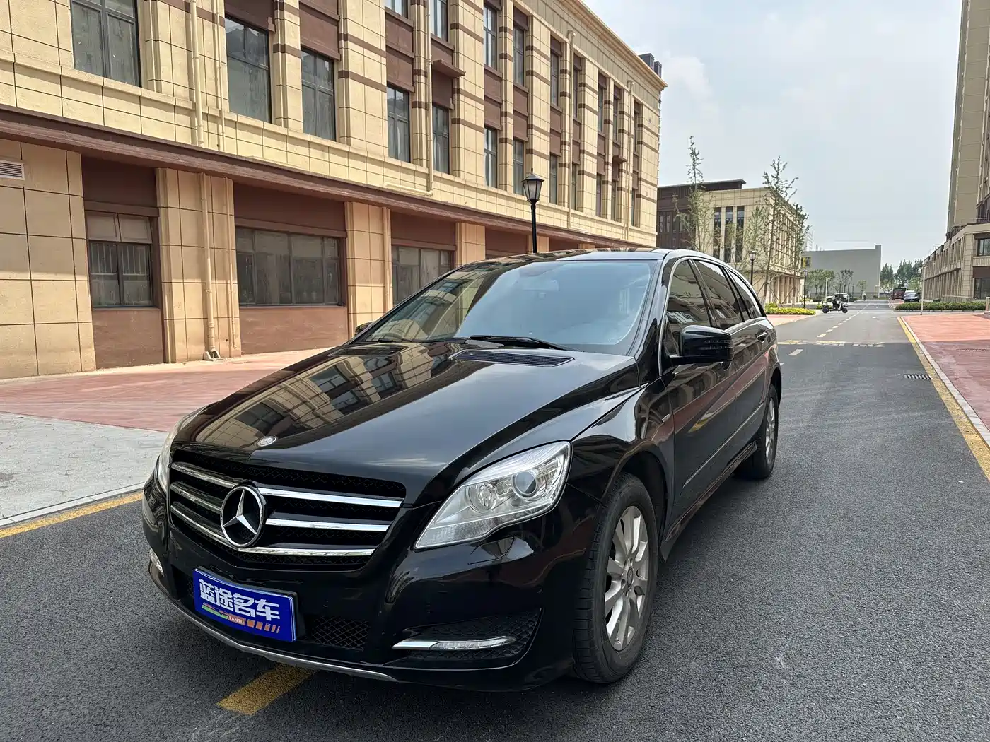 Mercedes-Benz R-Class 2017 R 320 4MATIC Business Collector's Edition