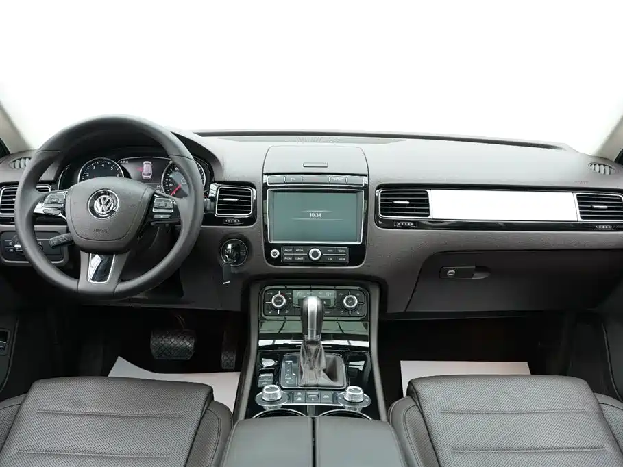 Volkswagen Touareg 2017 3.0TSI Explorer Edition фото 4