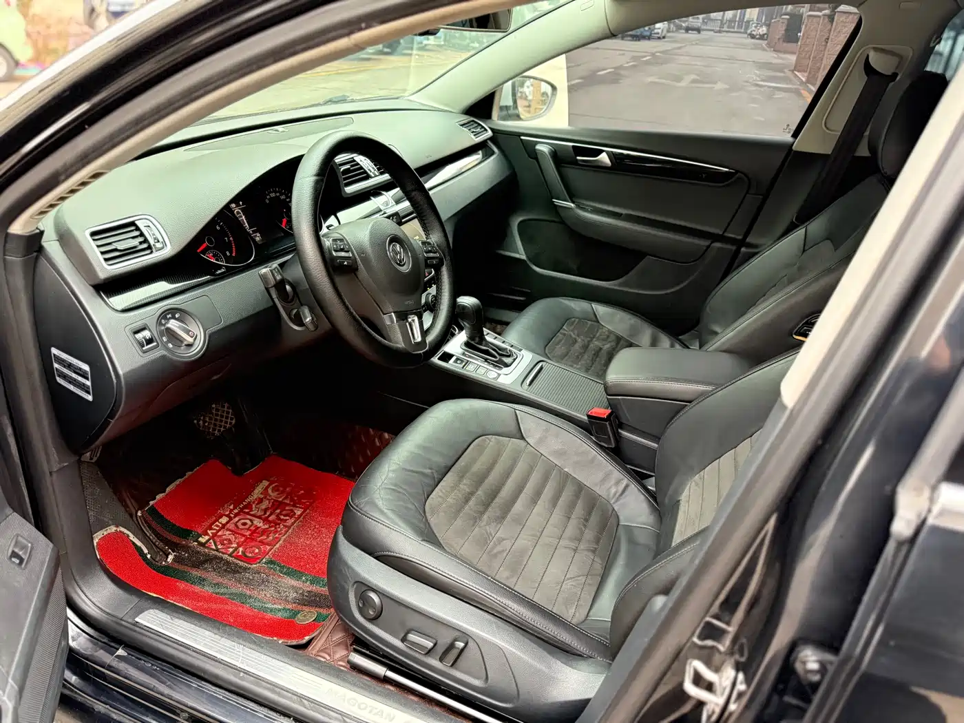 Volkswagen Magotan 2015 1.8TSI Luxury фото 4