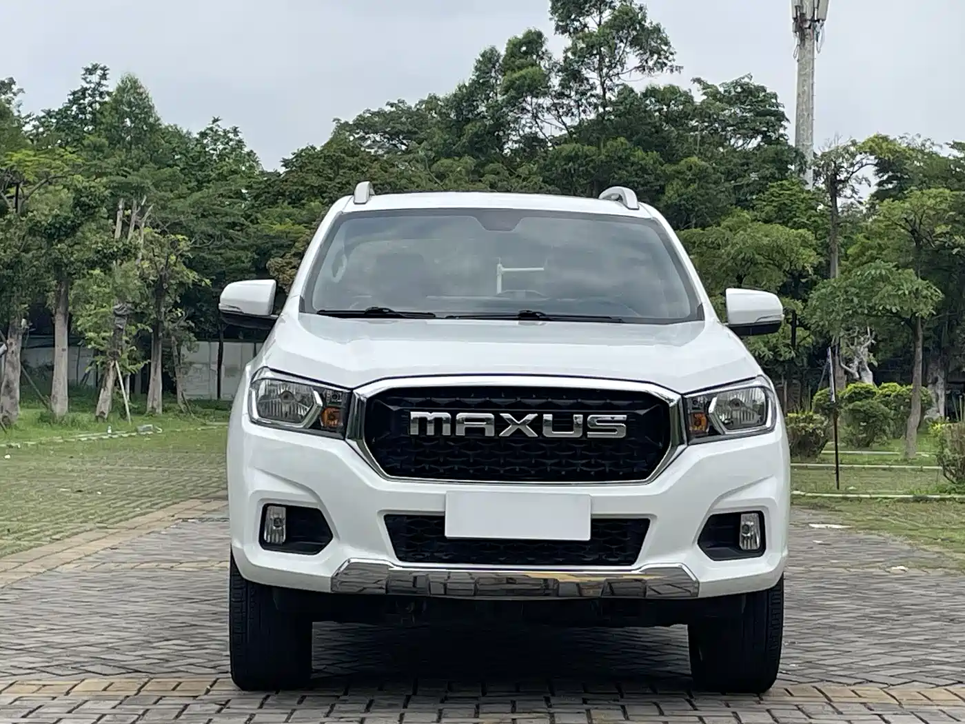 SAIC Maxus Maxus T70 2021 2.0T Diesel Automatic 2WD Australia Edition Standard Bed High Chassis фото 4