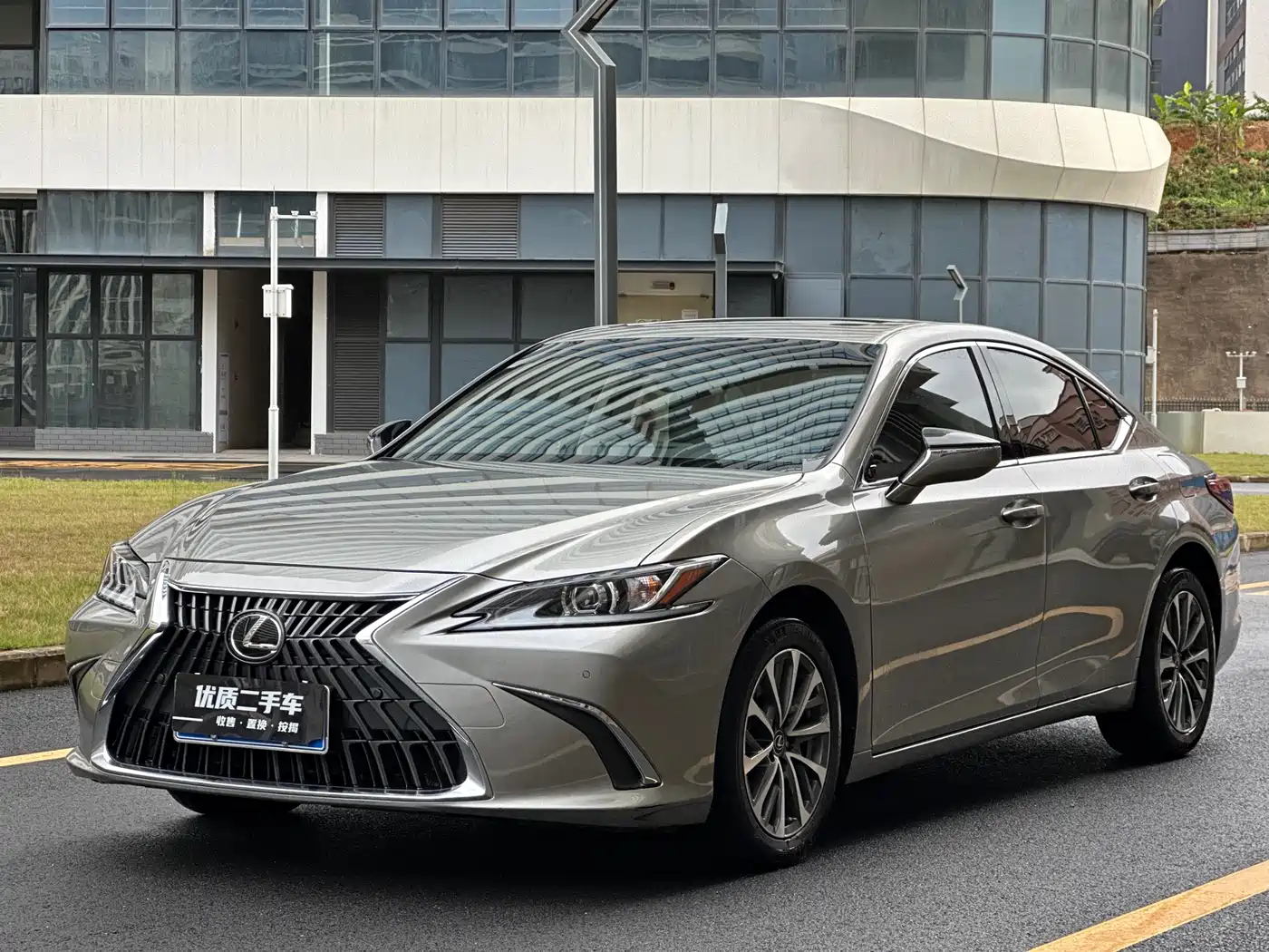 Lexus ES 2023 260 Excellence