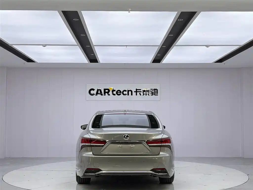 Lexus LS 2020 500h Excellence (China VI) фото 4