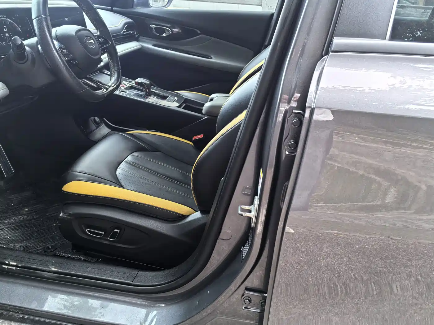 GAC Trumpchi Trumpchi Emkoo 2021 2021 270T DCT J15 Edition