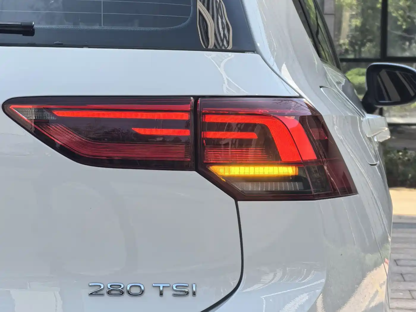 Volkswagen Golf 2023 280TSI DSG Pro 20th Anniversary Edition фото 9