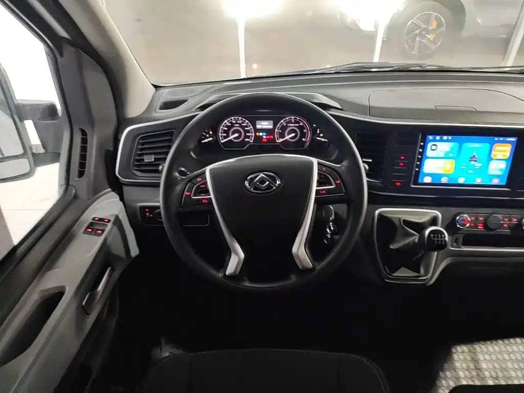 Maxus Xintu V80 2025 2025 Value Edition Aoyun 2.0T Manual Long Wheelbase Medium Roof 127Ps 6/7/9-seater