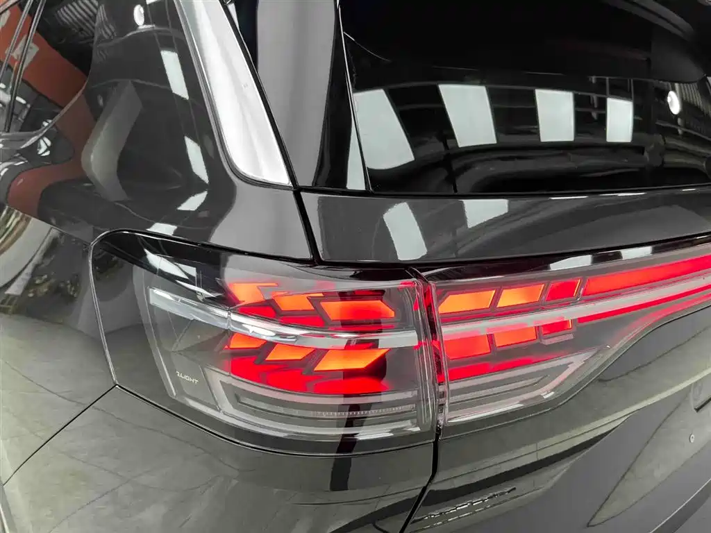 Volkswagen Talagon 2025 450TSI R-Line 6-Seater фото 20