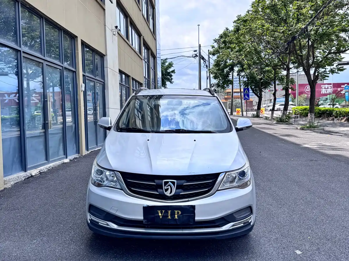 Фото 2 - Baojun 730